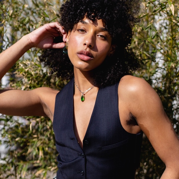 Vest - Picture 7 of 7